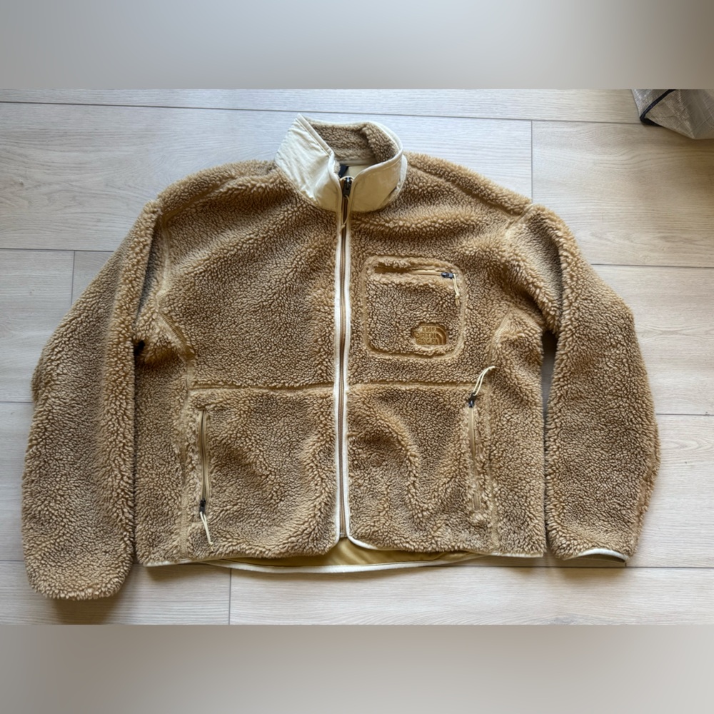 The North Face Tan Extreme Pile Full Zip Sherpa Fleece Jacket in Tan, Size L